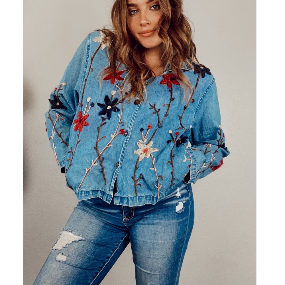 Vintage jean jacket with embroidered flowers